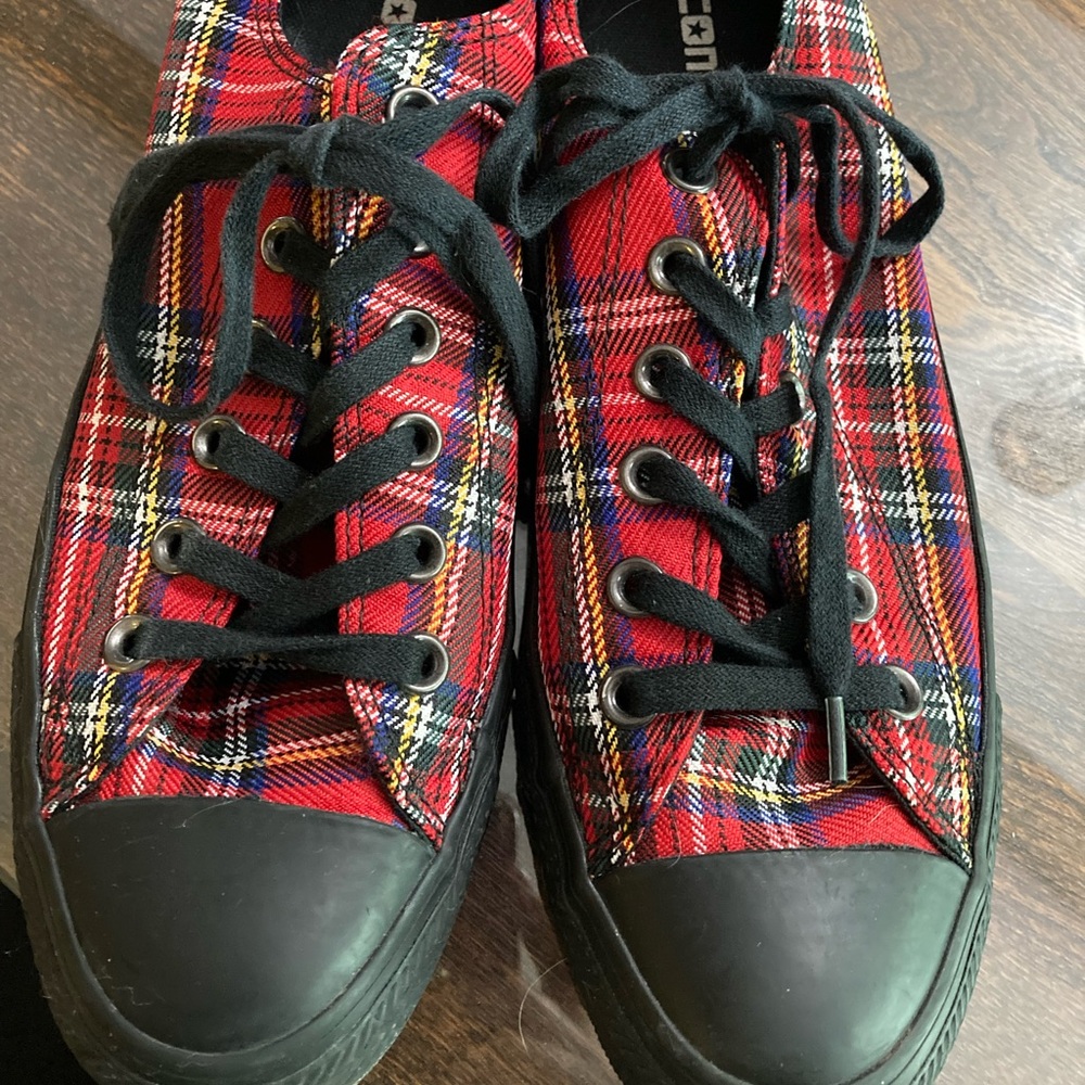 Converse Ladies 9, Mens 7 plaid sneakers